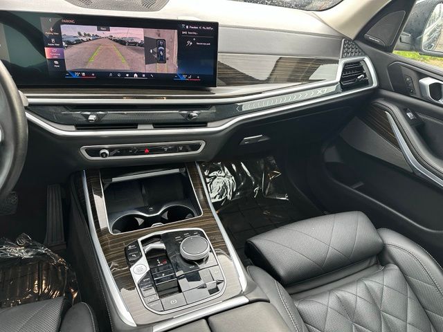 2024 BMW X7 xDrive40i — photo 22 of 34