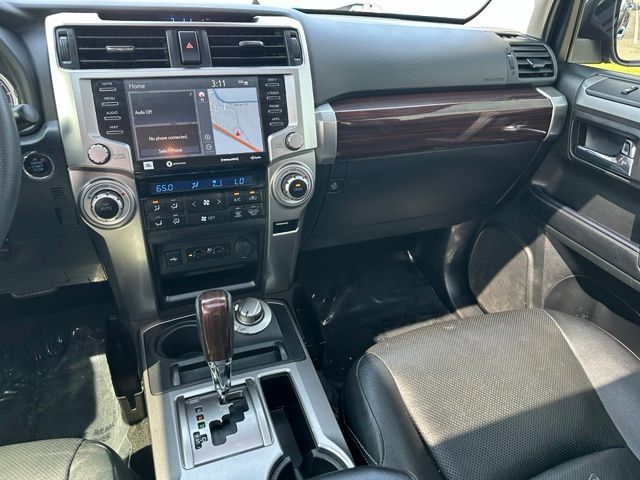 2022 Toyota 4Runner Limited — photo 15 of 31
