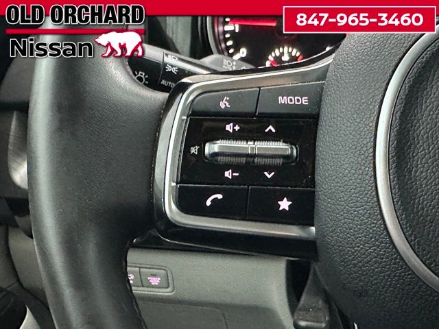 2024 Kia Carnival EX — photo 19 of 22