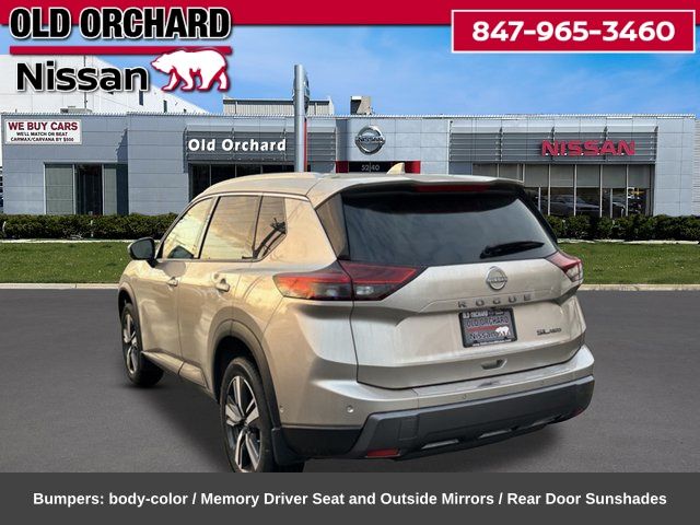 2025 Nissan Rogue SL — photo 8 of 22