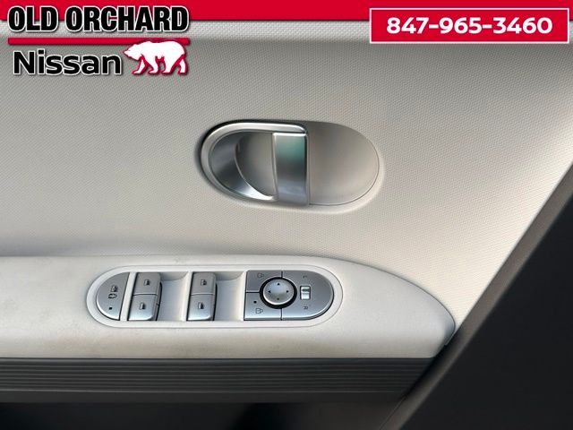 2024 Hyundai IONIQ 5 SE — photo 9 of 24