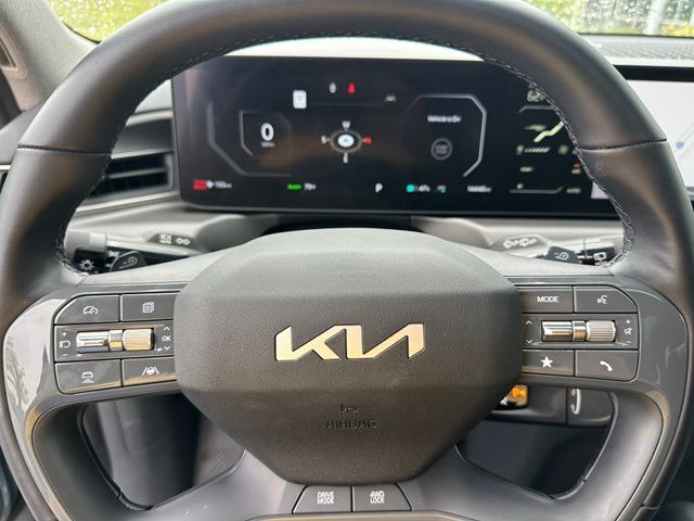 2024 Kia EV9 Wind — photo 31 of 44