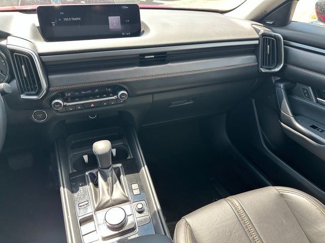 2025 Mazda CX-50 Hybrid Premium Plus — photo 16 of 28