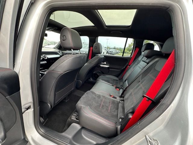 2023 Mercedes-Benz GLB GLB 35 AMG® — photo 20 of 37
