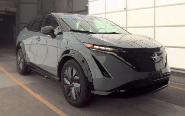 2024 Nissan Ariya Evolve+ e-4orce — photo 2 of 9