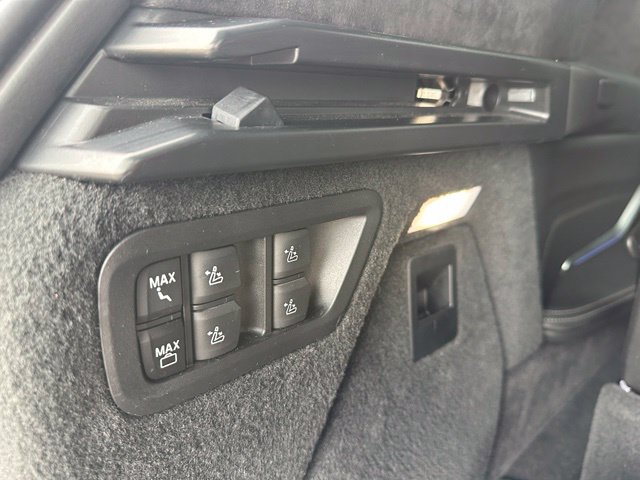 2024 BMW X7 xDrive40i — photo 15 of 35