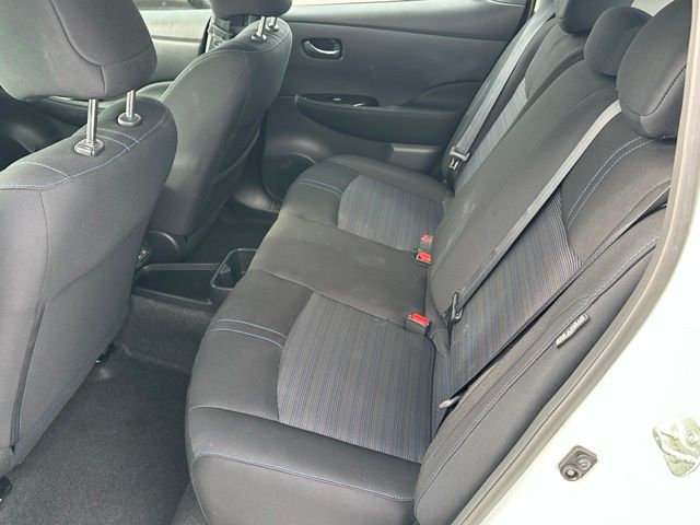 2025 Nissan Leaf SV Plus — photo 13 of 28