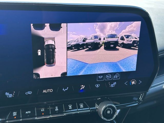 2024 Chevrolet Blazer EV LT — photo 26 of 28
