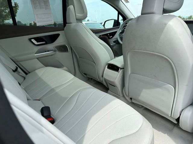 2023 Mercedes-Benz EQE 350 SUV — photo 13 of 31