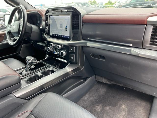 2023 Ford F-150 Lariat — photo 9 of 30