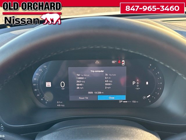 2025 Volvo XC40 B5 Plus Dark Theme — photo 21 of 22