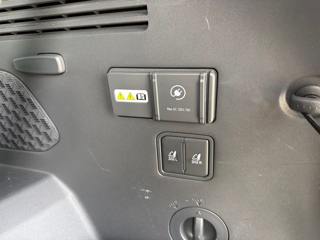 2024 Kia EV9 GT-Line — photo 15 of 44