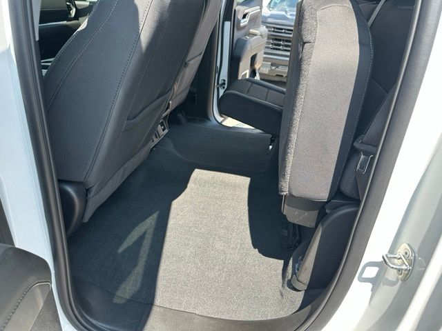 2024 GMC Sierra 1500 Elevation — photo 13 of 29