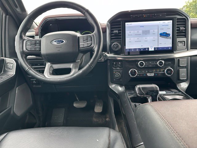 2023 Ford F-150 Lariat — photo 12 of 27