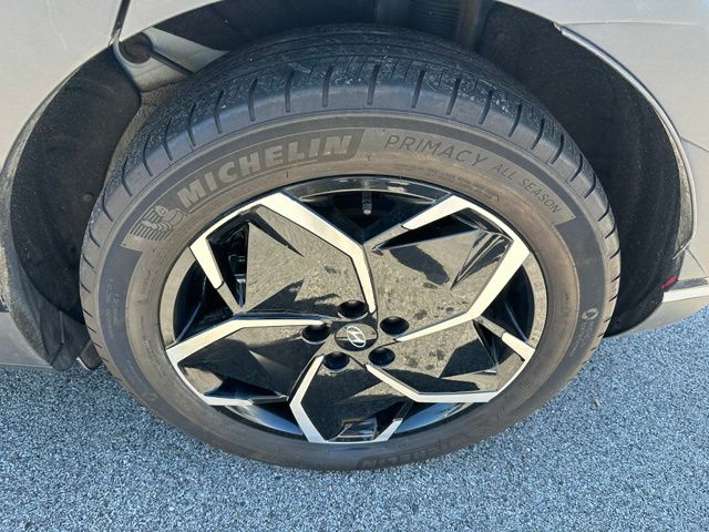2024 Hyundai IONIQ 5 SEL — photo 8 of 22