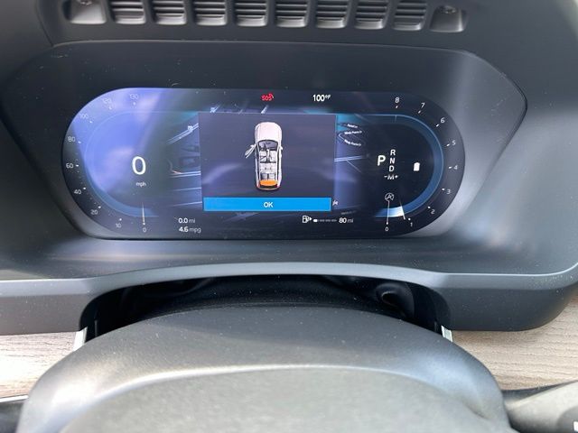 2025 Volvo XC90 B6 Plus 7-Seater — photo 31 of 49