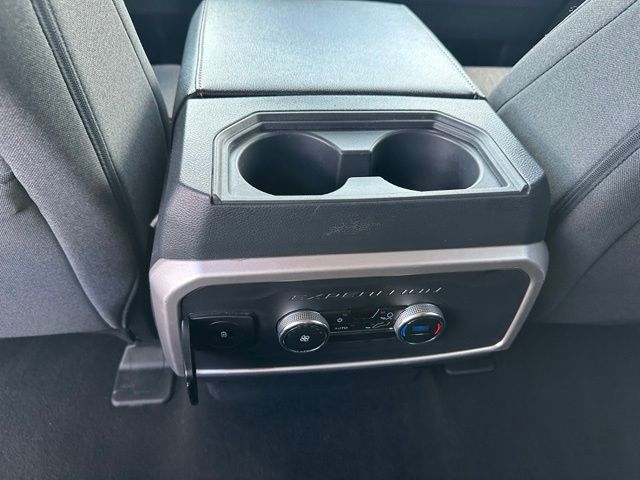 2024 Ford Expedition Max XLT — photo 18 of 41