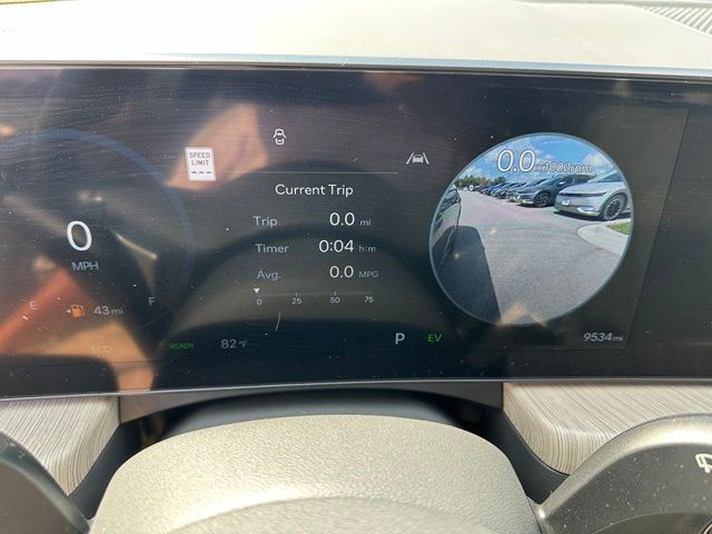 2025 Hyundai Sonata Hybrid Limited — photo 39 of 40