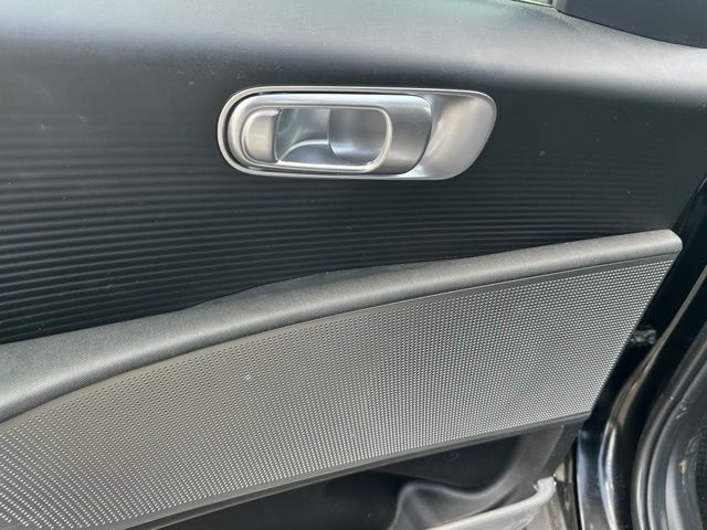 2024 Hyundai IONIQ 6 SE — photo 18 of 28