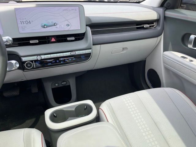 2023 Hyundai IONIQ 5 Limited — photo 19 of 35