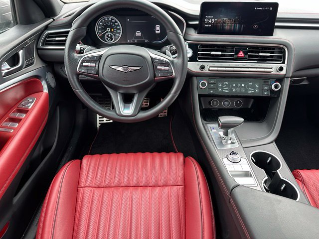 2025 Genesis G70 3.3T Sport Advanced — photo 14 of 31