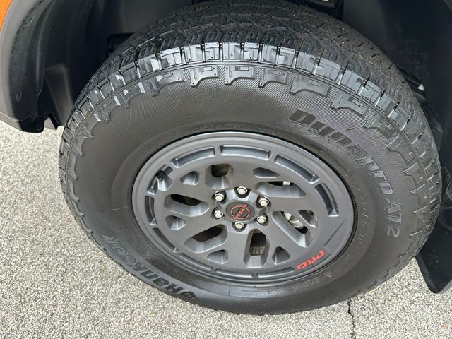 2025 Nissan Frontier PRO-4X — photo 8 of 43