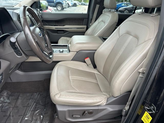 2021 Ford Expedition Limited — photo 23 of 38