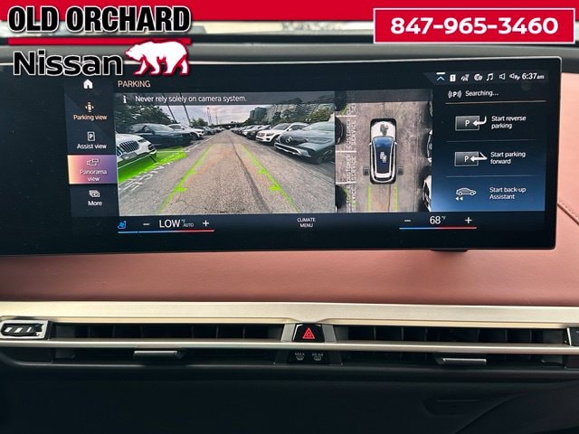 2023 BMW iX M60 — photo 21 of 25