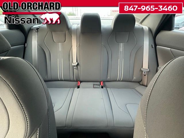 2025 Hyundai Elantra Hybrid SEL Sport — photo 10 of 21
