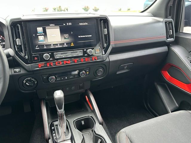 2025 Nissan Frontier PRO-4X — photo 32 of 43