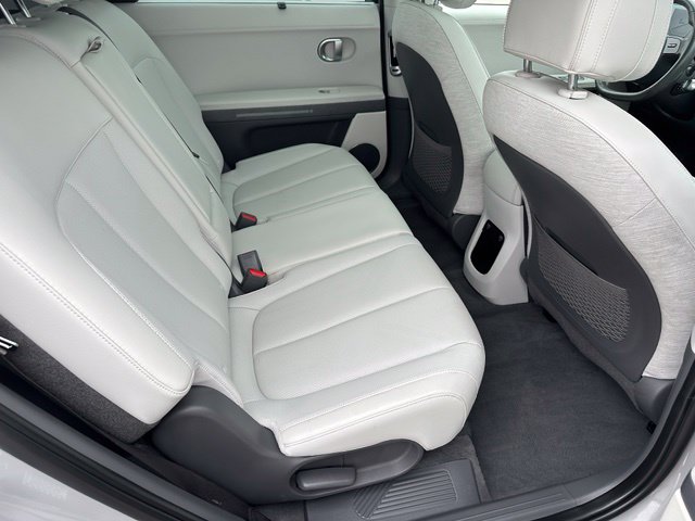 2022 Hyundai IONIQ 5 Limited — photo 11 of 41