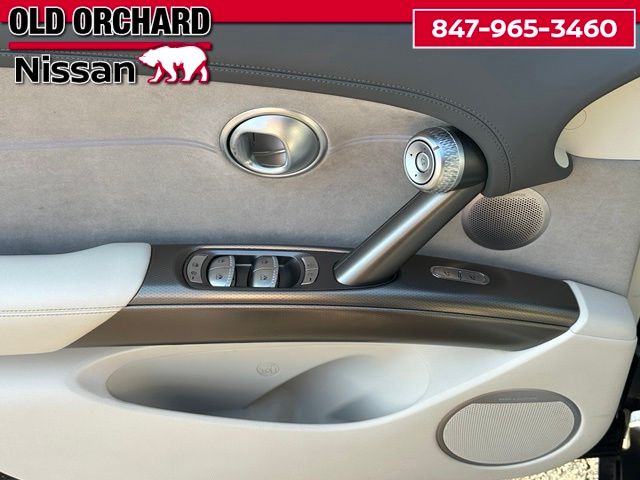 2023 Genesis GV60 Performance — photo 15 of 30