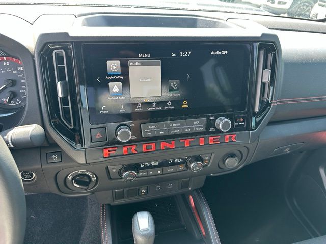 2025 Nissan Frontier PRO-4X — photo 23 of 43