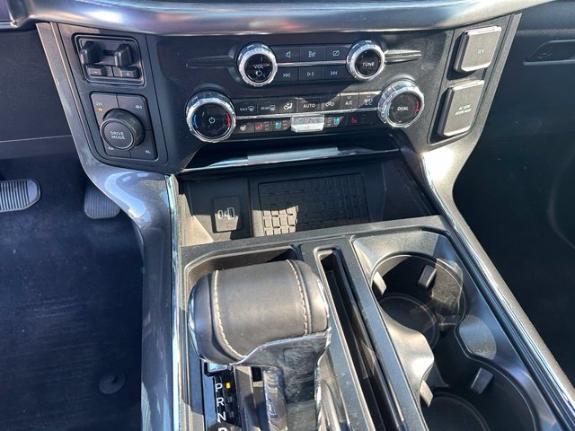 2023 Ford F-150 Lariat — photo 18 of 25