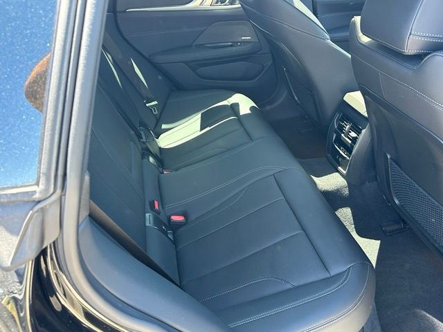 2023 BMW i4 M50 — photo 11 of 29