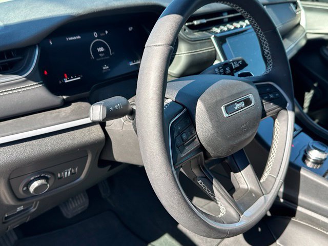 2024 Jeep Grand Cherokee Altitude X — photo 18 of 23