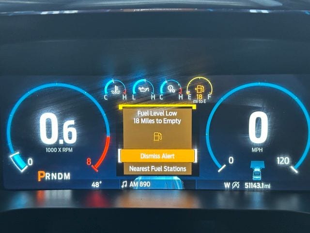 2023 Ford F-150 Lariat — photo 31 of 37
