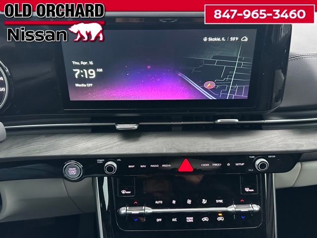 2024 Kia Carnival EX — photo 15 of 22