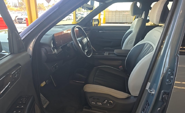 2024 Kia EV9 GT-Line — photo 5 of 9