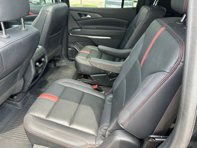 2024 Chevrolet Traverse RS — photo 16 of 38