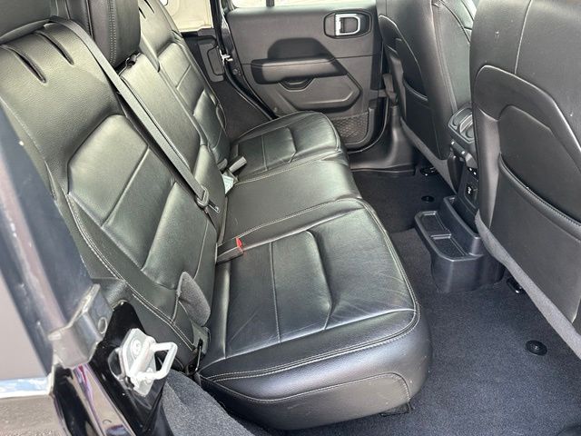 2021 Jeep Wrangler Unlimited Sahara — photo 11 of 28