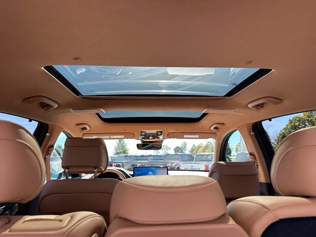 2024 Genesis GV80 3.5T — photo 13 of 40