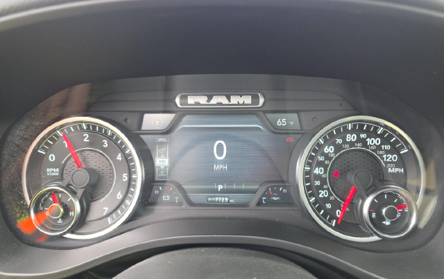 2025 Ram 1500 Big Horn/Lone Star — photo 9 of 11