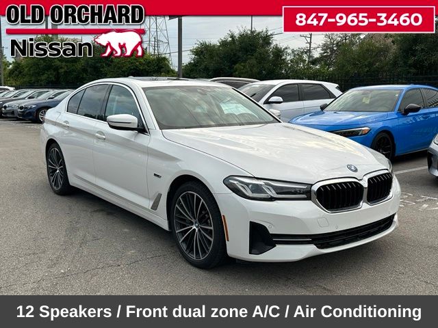 2022 BMW 5 Series 530e iPerformance — photo 6 of 23