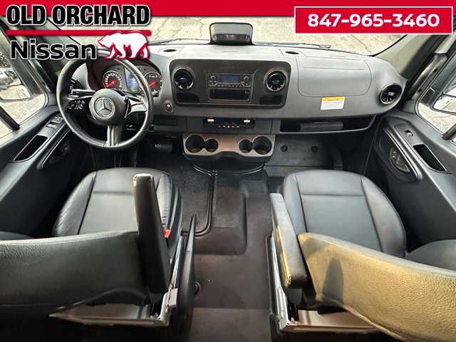 2025 Mercedes-Benz Sprinter 2500 Cargo 144 WB — photo 15 of 22