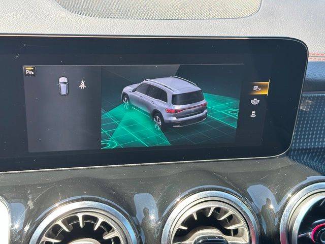 2023 Mercedes-Benz EQB 300 — photo 23 of 27