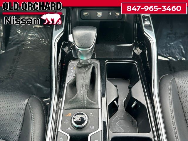 2023 Kia Sorento SX — photo 19 of 22