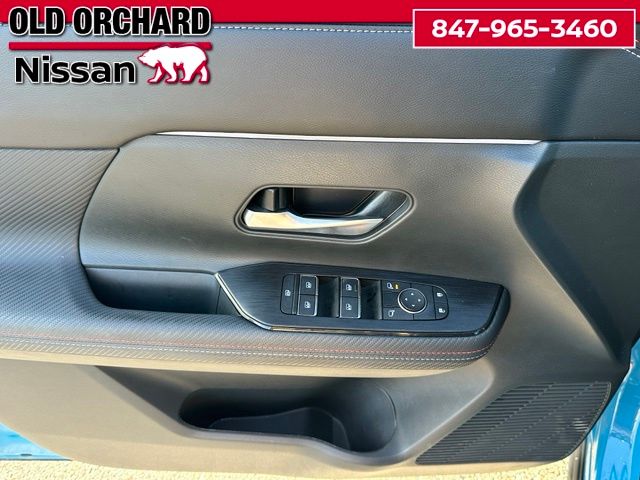 2025 Nissan Kicks SR — photo 9 of 22
