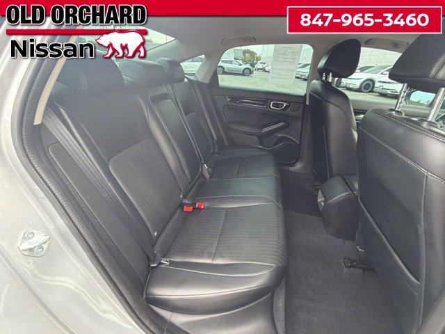 2022 Honda Civic Touring — photo 8 of 16