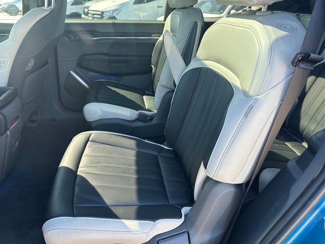 2024 Kia EV9 GT-Line — photo 16 of 59